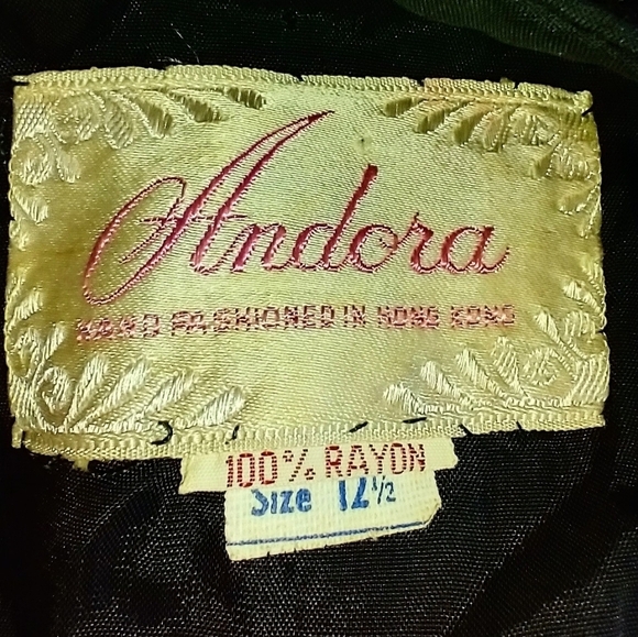 VINTAGE BEADED LACE EVENING DRESS - Picture 6 of 10